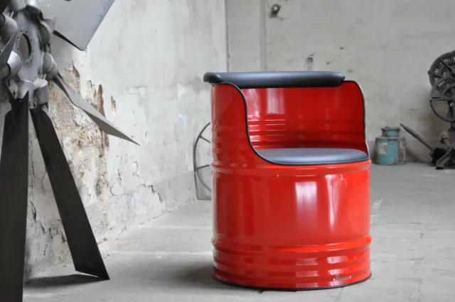Sessel aus 200 Liter Oelfass Metallfass Gastro Bar Pulverbeschichtung nach Wahl