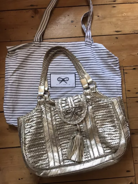 Neeson tote hotsell