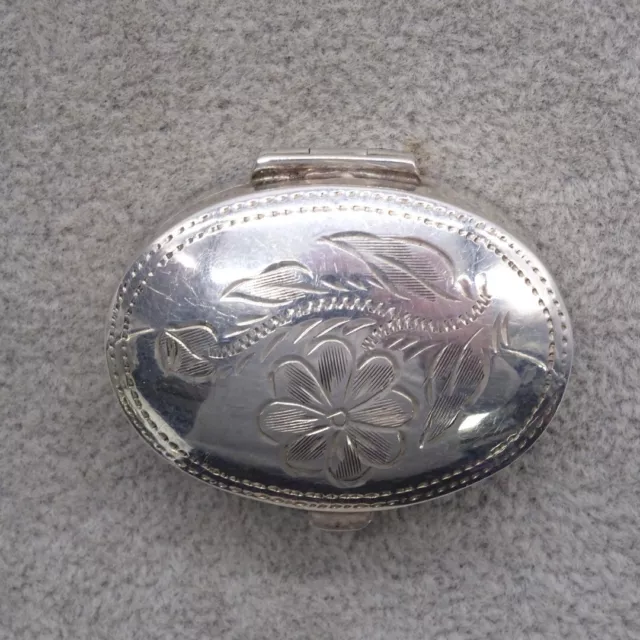 Sterling Silver Pill Box Trinket Dressing Table Item Patterned Lid