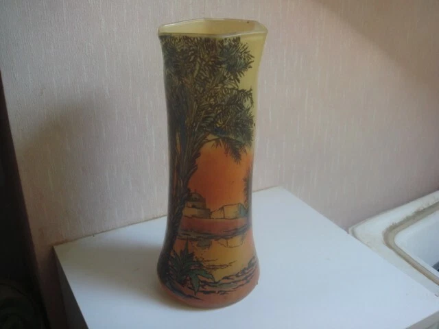Vase signé LEGRAS, hauteur 28,5 cm période XIXème, hauteur 28 cm