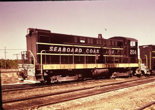 Vtg 35mm Slide Seaboard Coast Line Railroad Train Engine 204 Duplicate