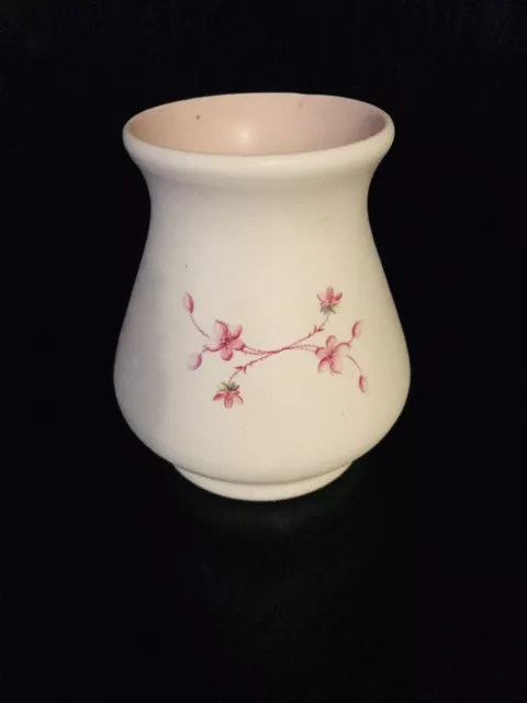 PRETTY “GREAT TIT “ HAND PAINTED VASE  By Axe Vale Pottery Devon England 🌸 3