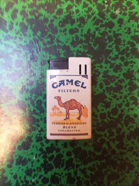 Briquet A Gaz Camel