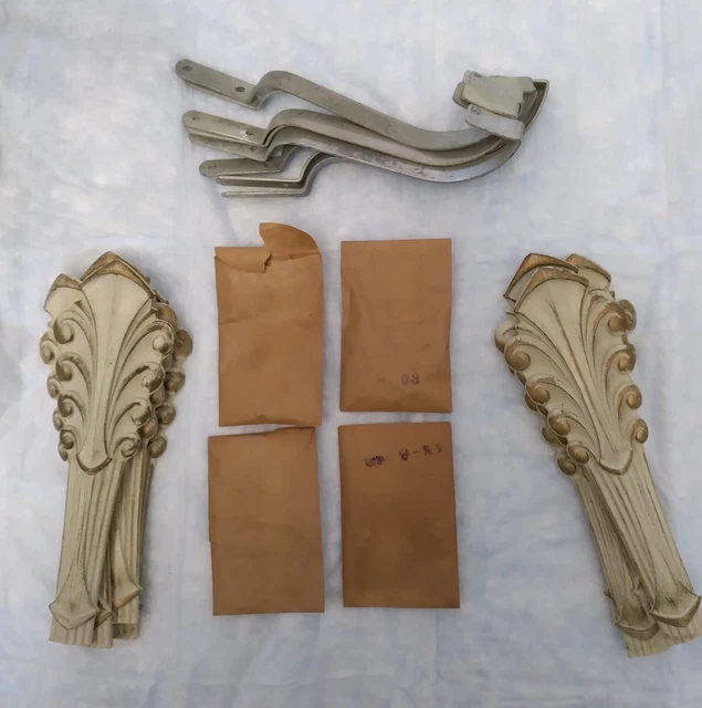 VINTAGE Kirsch Drapery Tiebacks ,Total Of 8 Curtain holdbacks Gold White 2