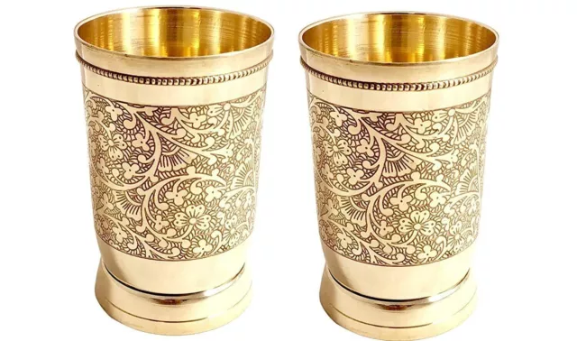 Glasbecher im Mughlai-Stil aus reinem Messing mit geprägtem Design, 300 ml,...