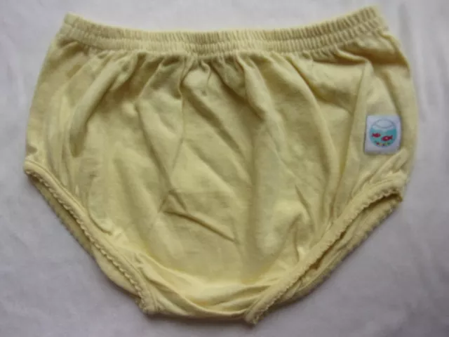 Réf.283 SHORT BLOOMER Bébé Fille fantaisie Marque D P A M  12 mois