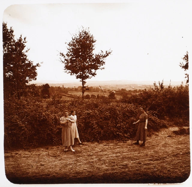 FRANCE Forges Femme Campagne c1930 Photo Plaque de verre Stereo Vintage VR16L18