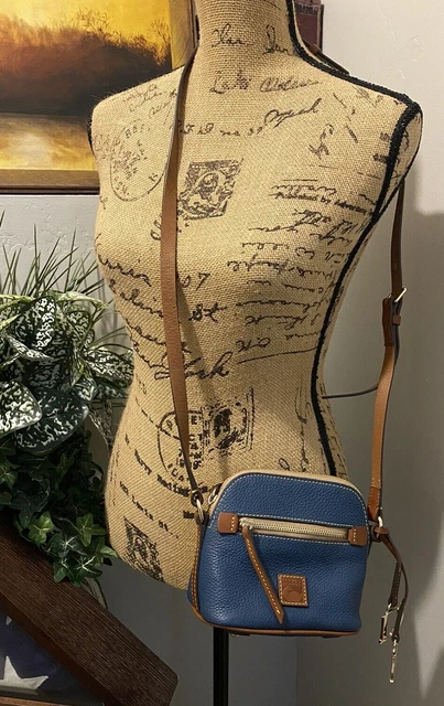 Pebble grain hotsell domed crossbody
