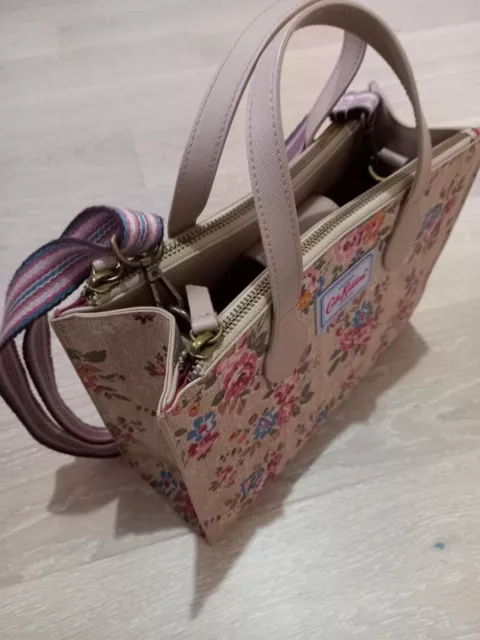 Cath Kidston handbag in kingswood rose pattern in excellent condition