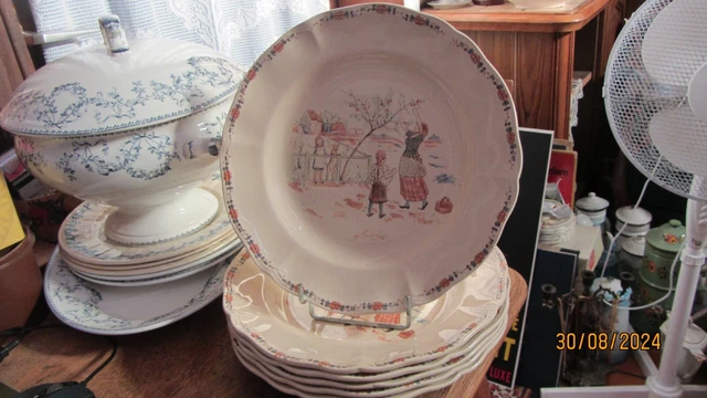 6 grandes magnifiques assiettes plates enfants richards sarreguemines,parfaites