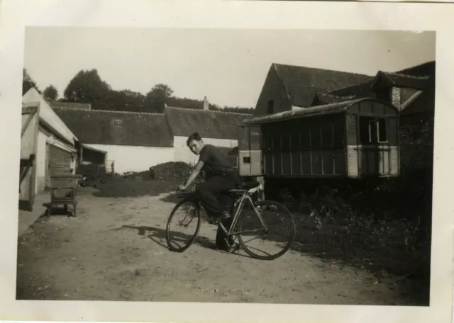 Photo Ancienne - Vintage Snapshot - Vélo Bicyclette - Bike