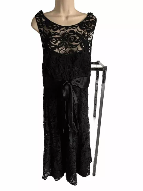 Adrianna Papell timeless chic Black Lace Cocktail dress Fit n Flare boatneck 22W