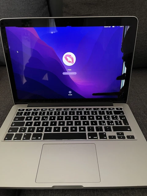 Apple MacBook Pro 13.3" 2015 256GB SSD Intel Core i5 Dual Core 2.7 GHz 8GB RAM 2