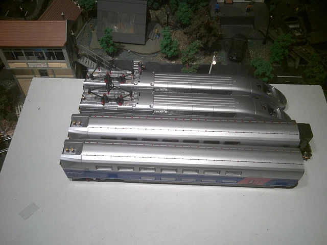 COFFRET TRAIN ÉLECTRIQUE TGV POS - MEHANO éch. HO, chassis métal EUR 40
