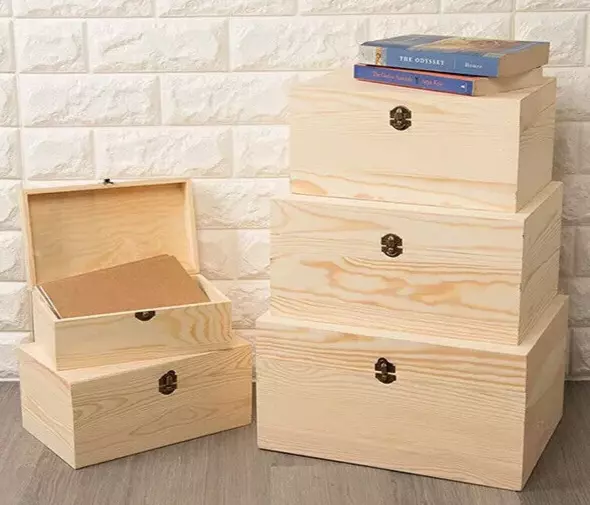 Set of 5 lightweight timber storage gift keepsake boxes, with metal hinges