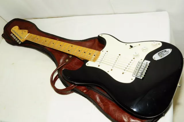 Fender Japan Stratocaster N Serial Guitare électrique RefNo 4306