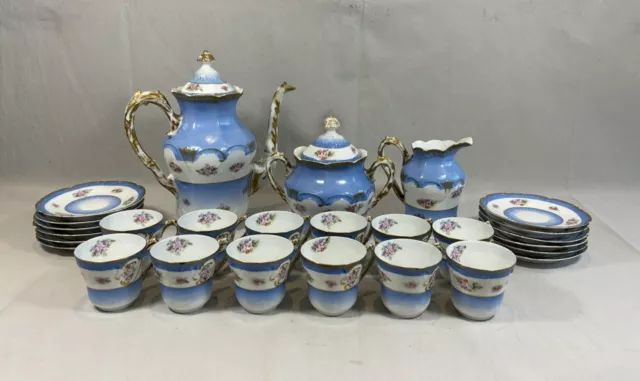 Service à café ou thé en porcelaine de Limoges 12 tasses rare et ancien 1900