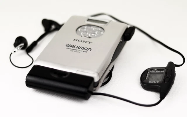 SONY WALKMAN 美シリーズ カセットウォークマン WM-FX5 SONY WALKMAN 美・ウォークマン WM-FX5 シルバー SONY WALKMAN WM-FX5