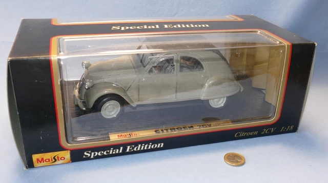 Citroën 2 CV version 1952 toit fermé, Maisto, 1/18 ème, gris past