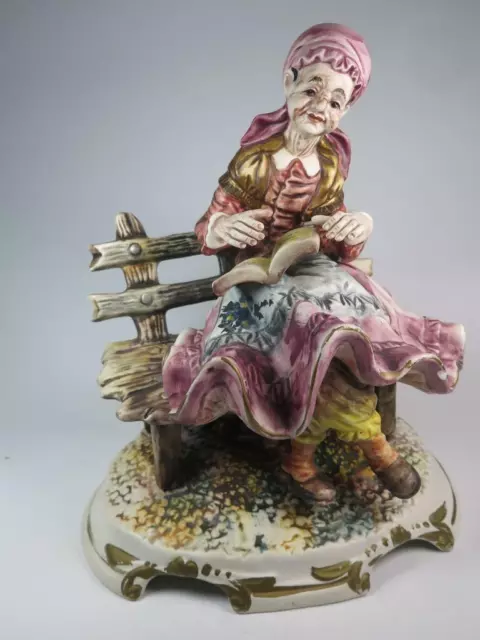 STUNNING CAPODIMONTE PORCELAIN Figurine Old Lady on Bench with Book 27 cm 10½ In