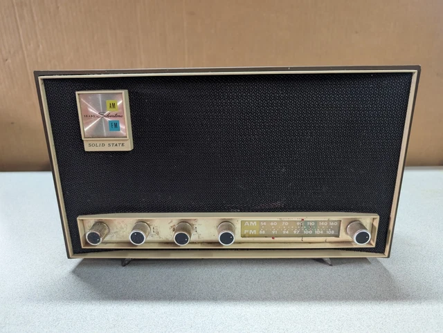 VINTAGE SEARS SILVERTONE Solid State AM/FM Radio Model 7018. Works. £15 ...