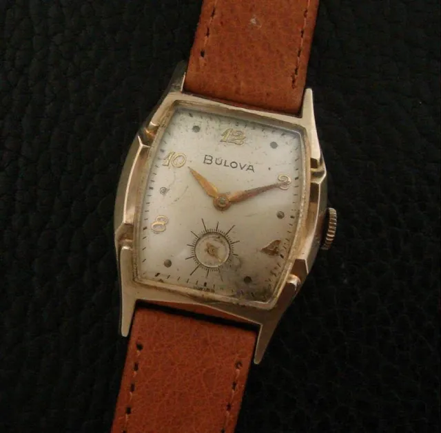 Old Vintage Estate Men’s 1959 Bulova Wristwatch with Scalloped Case