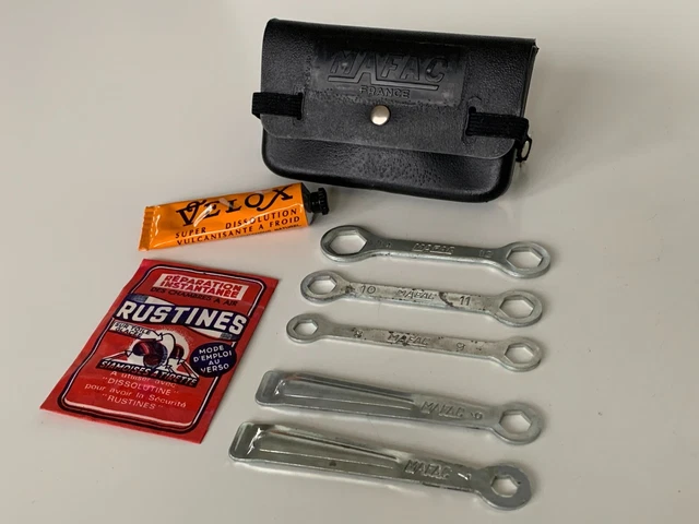 Sacoches, trousse a outils vélos anciens vintage cuir et synthètique