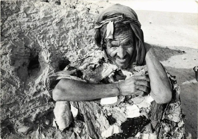 CPM AK MAROC RISSANI. Beggar of the Sands (343031)