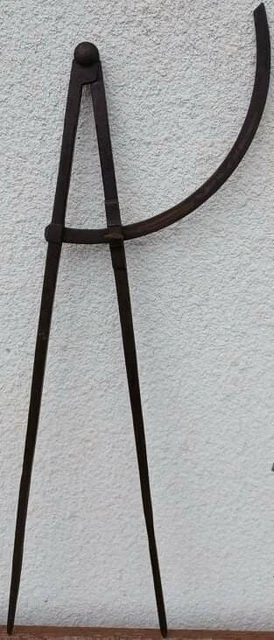 LOT DE 2 COMPAS ANCIENS - OUTIL ANCIEN ART POPULAIRE, MARQUE STAINLESS