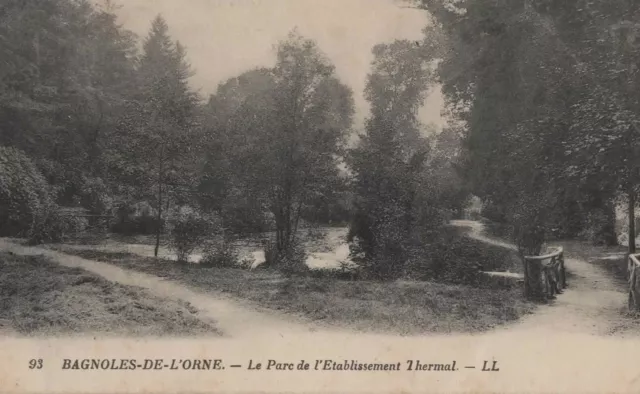 CPA 61 - BAGNOLES DE L'ORNE - Le Parc de l'establishment Thermal