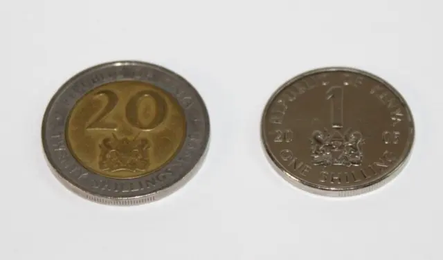 2 Republic of Kenya Coins 1 Shilling 2015 Kenyatta & 20 Shillings 1998 Moi Circ.