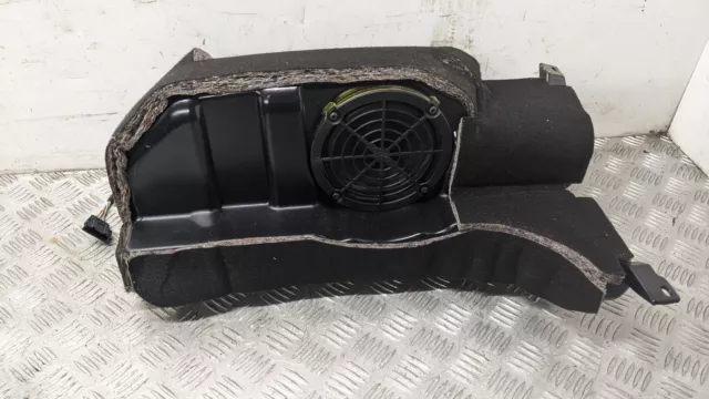 Audi Allroad TDI QUATTRO AU 2005 SUBWOOFER 4b9035382b