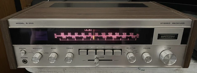 VTG Technics by Panasonic Model SA-300 FM/AM Stereo Receiver VTG Technics by Panasonic Model SA-300 FM/AM Stereo Receiver