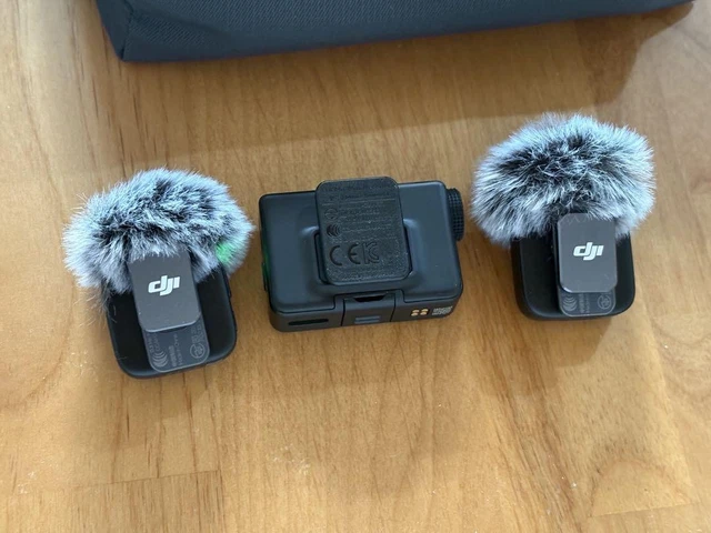 DJI MIC MINI Wireless Microphone Set 2 Transmitters Black Compact Used dji-mic-mini-wireless-microphone-set-2-transmitters-black-compact-used