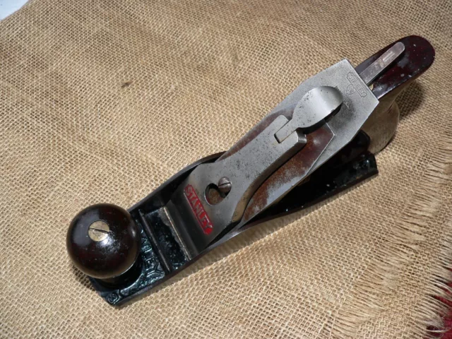 Vintage Stanley Bailey No. 3 Bench Plane , Corrugated , Made in U.S.A.