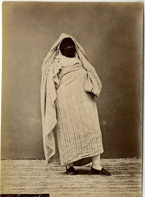 Tunisie, Femme arabe Vintage albumen print, Tunisia Tirage albuminé 9x12