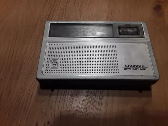 Radio a transistor  grundig city-boy 400 annee 70