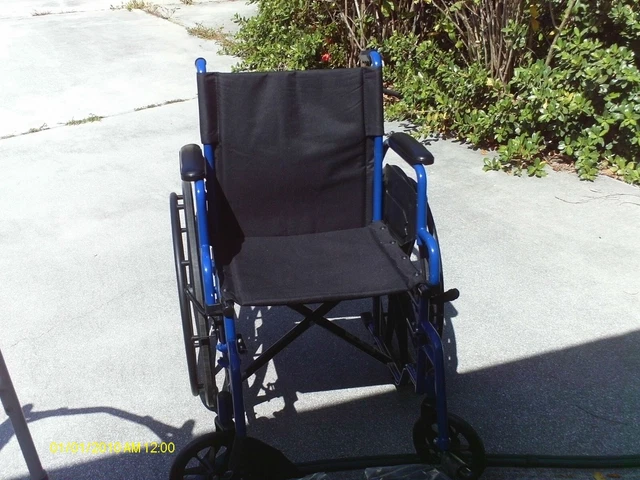 2 wheel chairs
