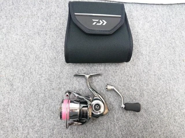 DAIWA 22EXIST 2000ss-p（釣具のダイワ】のスピニングリール