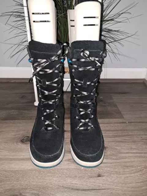 Chaco lodge boots shop