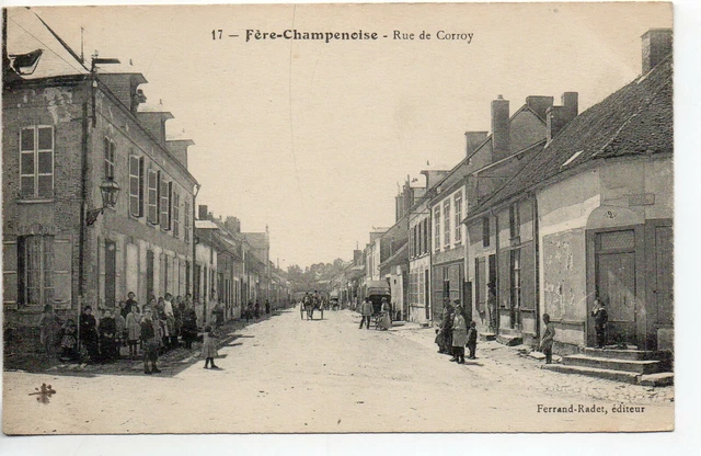 FERE CHAMPENOISE - Marne - CPA 51 - des enfants rue de Corroy- belle animation