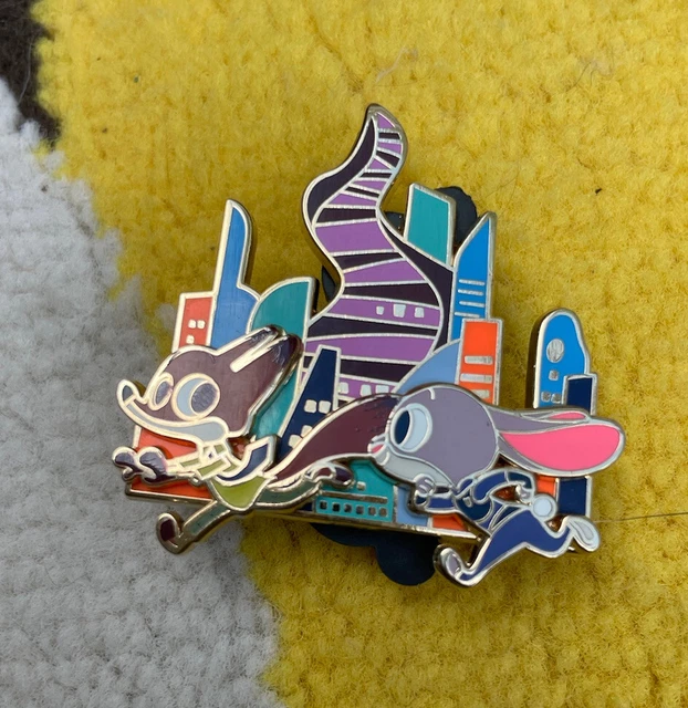 Destination Zootopia Pin DISNEY PARKS PIN ZOOTOPIA Cute JUDY HOPPS & NICK WILDE in Zootropolis £ ...