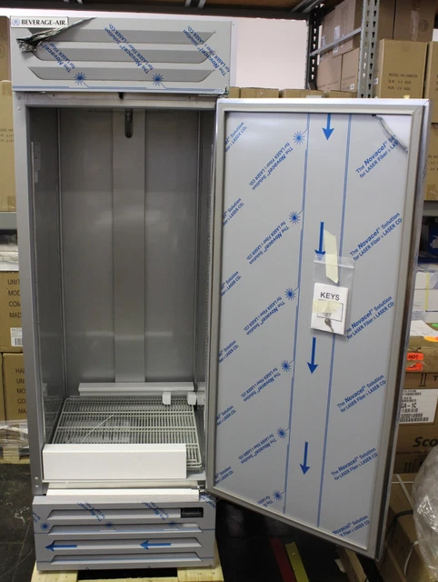 Ding & Dent Beverage-Air BevAir RB23HC-1S Reach In Bottom Mount Refrigerator