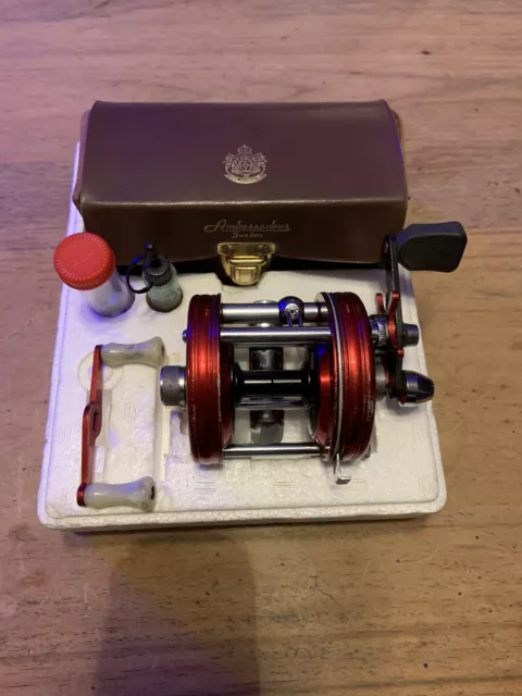 RARE! VINTAGE WINCHESTER #2442 FISHING REEL!