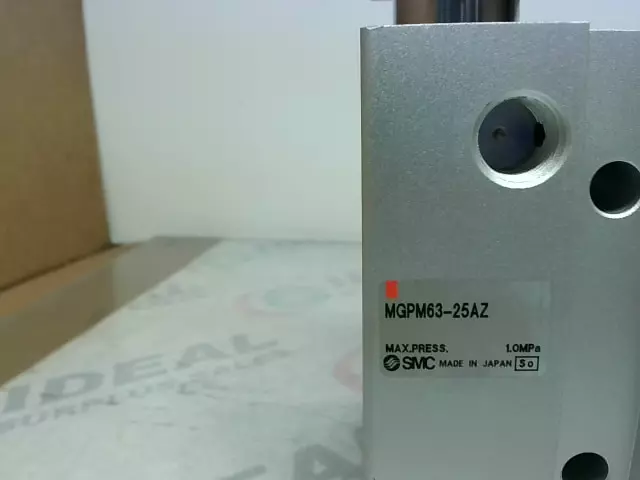 Smc MGPM63-25AZ Guidé Cylindre 63mm Calibre 25mm Coup - Neuf sans Boite