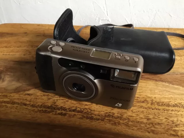 Analoge Kleinbildkamera Fuji Fotonex 200ix Zoom