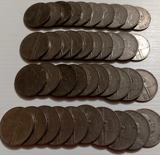 LOTTO 40 MONETE REGNO D’ITALIA VITTORIO EMANUELE III BUONO 2 LIRE anno 1924 LOTTO 40 MONETE REGNO D’ITALIA VITTORIO EMANUELE III BUONO 2 LIRE anno 1924