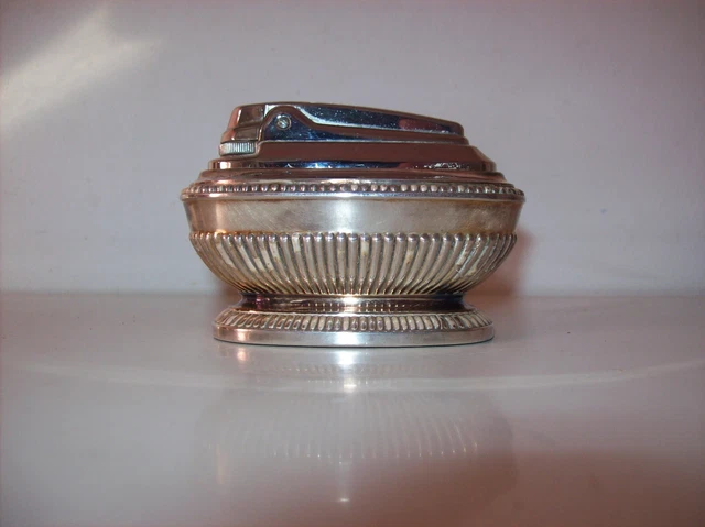 Ancien briquet de table RONSON dans son jus