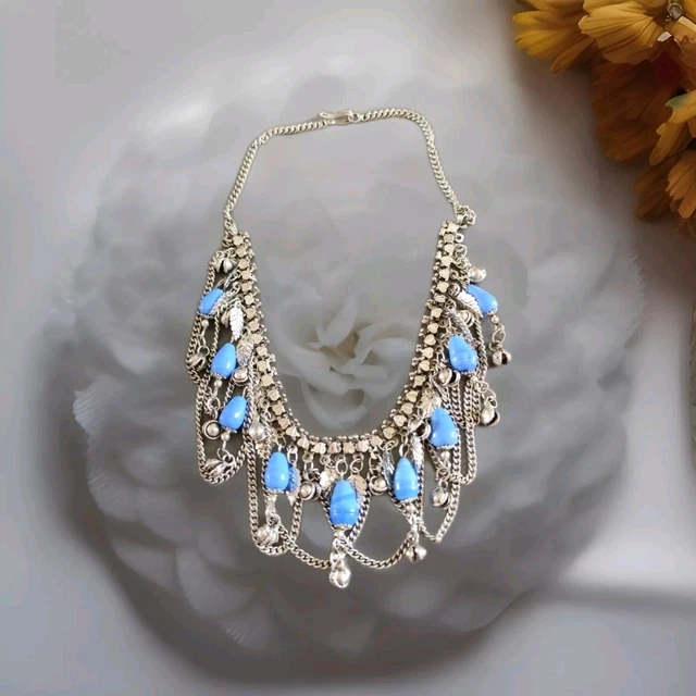 Collier Plastron En Résine Ambrée Et Noir - Marque LBMBJ - Occasion En Très Bon état
