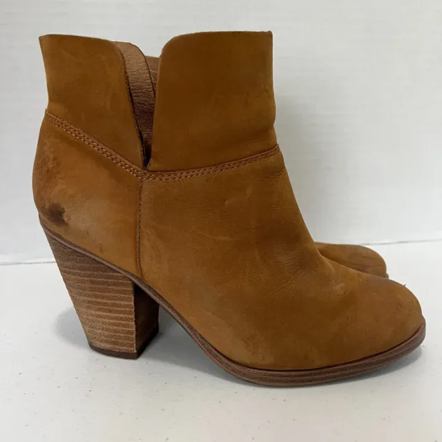 Vince Camuto Helyn Tan Brown Leather Stacked Heel Bootie Ankle Boots Women's 6 M